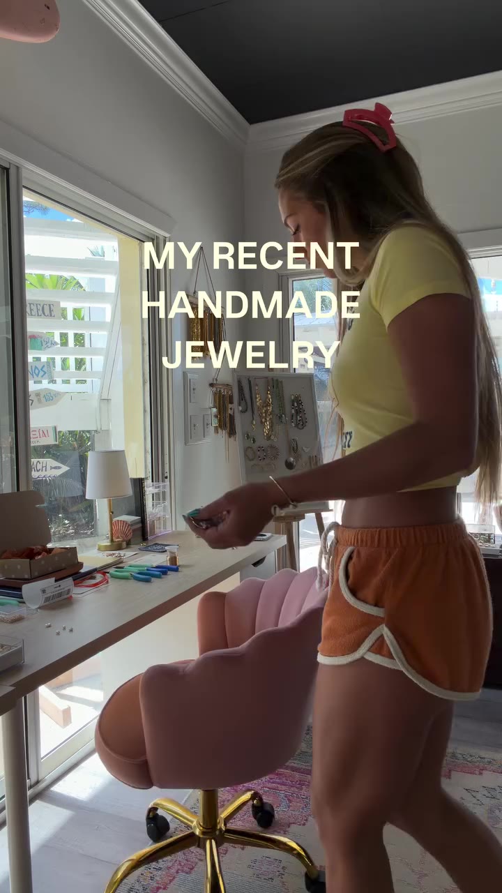 just a peak inside my mind🐚🧳⭐️ #handmadejewelry #smallbusiness…