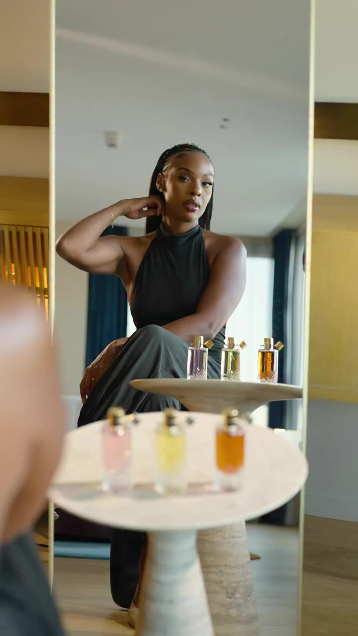 With every spray, @angeliqueaf_off enters a new cocktail universe…