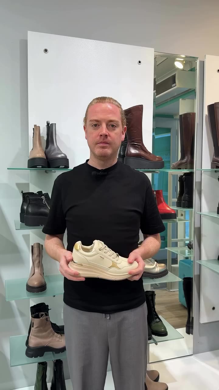 Looking for some advice on transitional trends 💭🍂 Patrick talks us through…