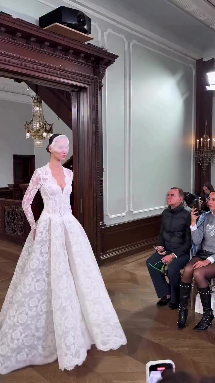 Regal Beauty 🤍🤍 Divinity #moniquelhuillier #mlbride