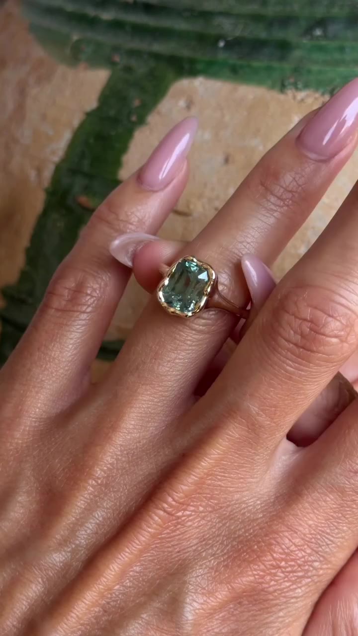 Skinny signet, but make it melty! Melty is having a major moment. We have been…