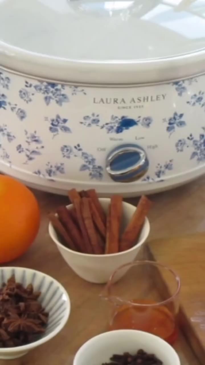 Mulled wine season is officially here. Orange, clove, cinnamon and star anise…