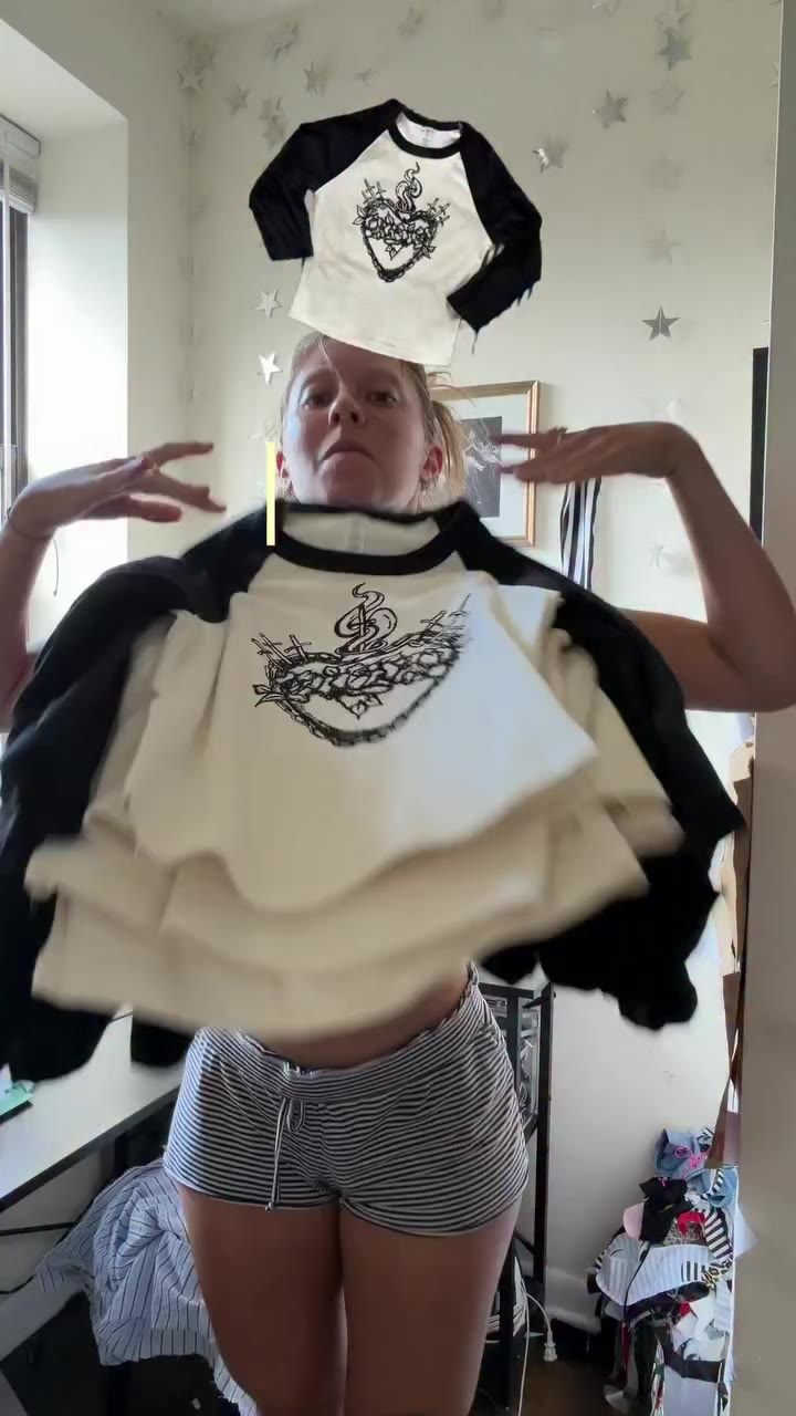 link to shop in my bio 🧑🏼‍🩰 size XS - XXL available! (size chart on…