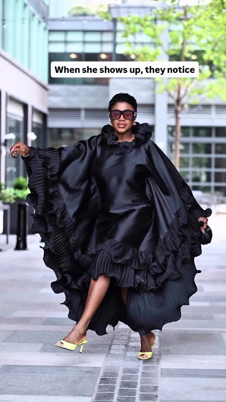 Who decided fall dressing has to be subtle? Not over here. The perfect fall…