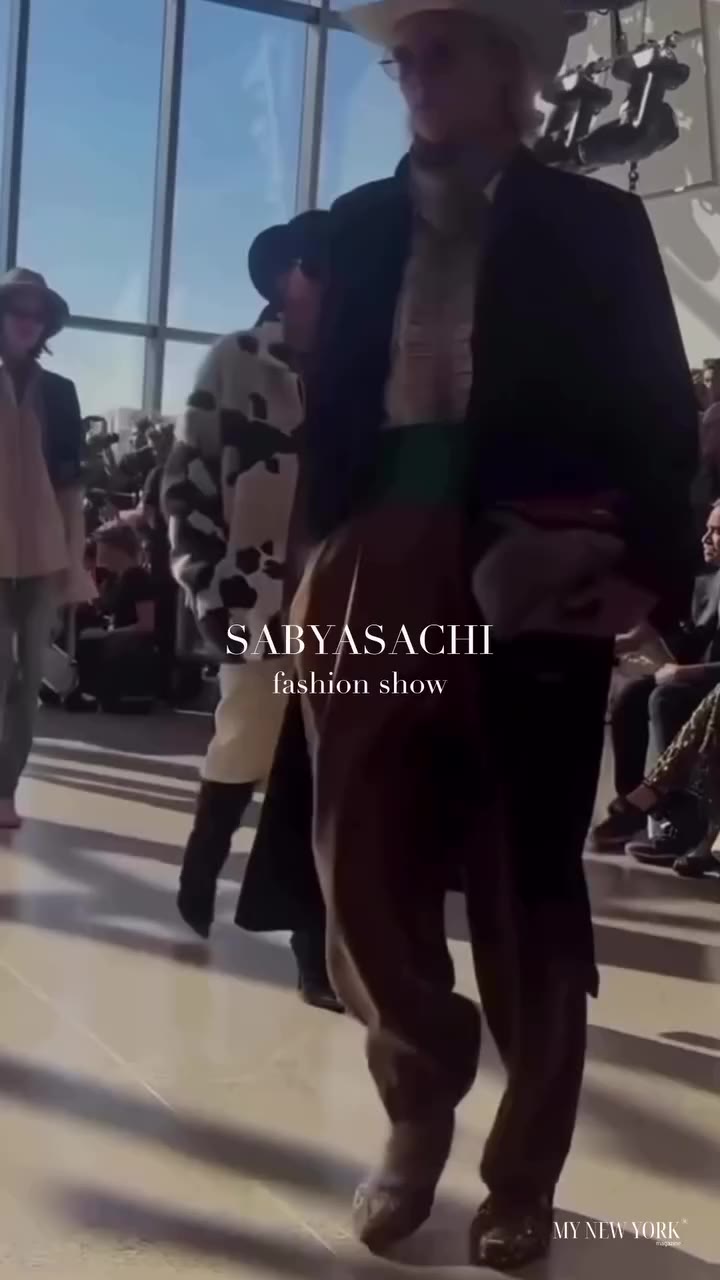 NYFW: @sabyasachiofficial 📸 @rafaelyau #mynewyork_ #nyfw #news #fashion…