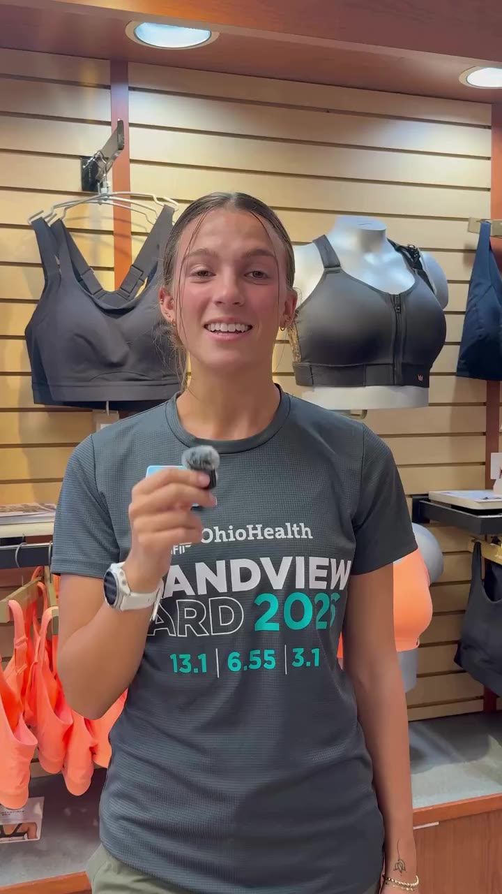 This one’s for the girls 💁‍♀️ Think it’s time to get a new sports bra? 👀…