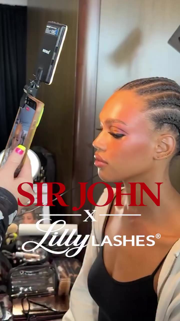For this look, the vision was all about creating an eye that felt animated…