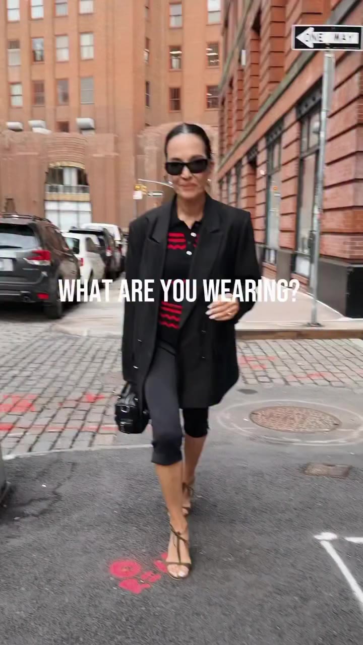 Cynthia OOTD🖤 A capri and blazer combo = the perfect fall transition uniform.