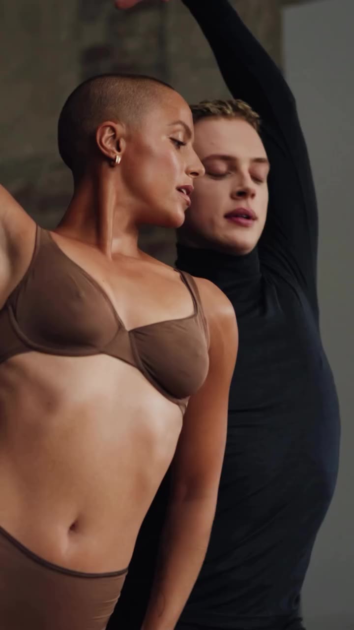Movement begins with what you wear. From one moment to the next, our everyday…