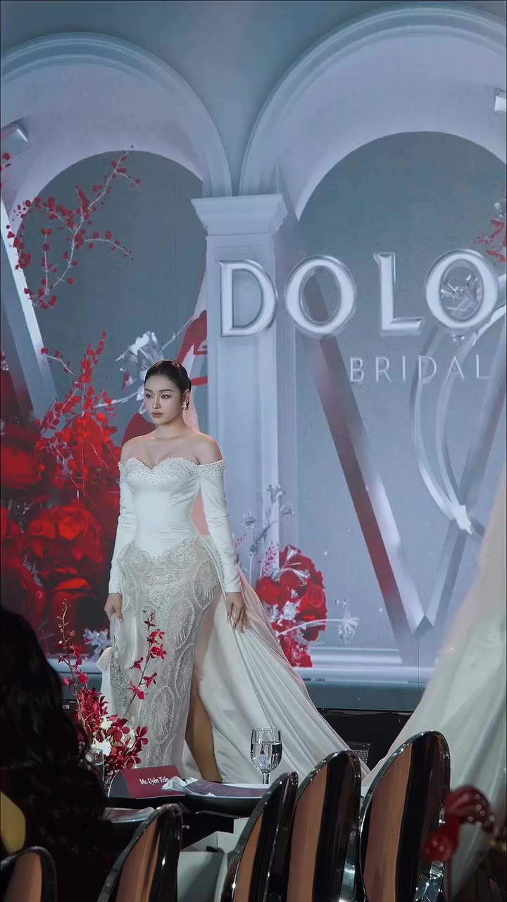 Miss Yến Nhi @yennhi.mgvn2025 exudes allure in a creation from The Prime…
