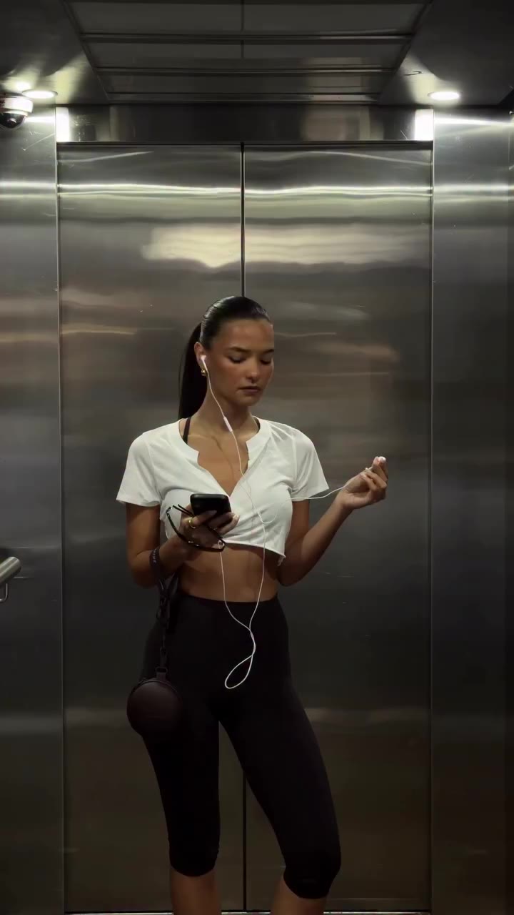 out & about with @skims @nikewomen #nikeskimspartner ad