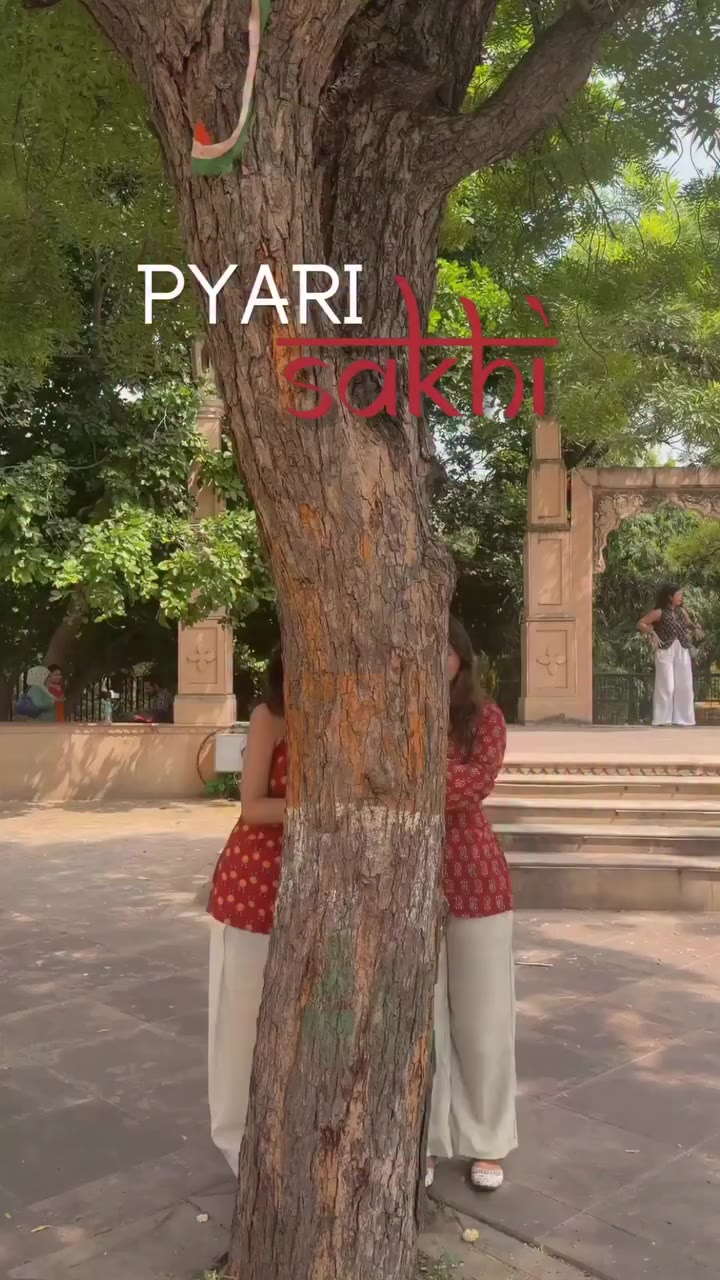 Me with my pyari sakhi✨🦢