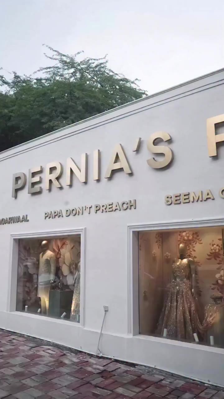 Western could never ✨ Walked into @perniaspopupshop to discover the latest…