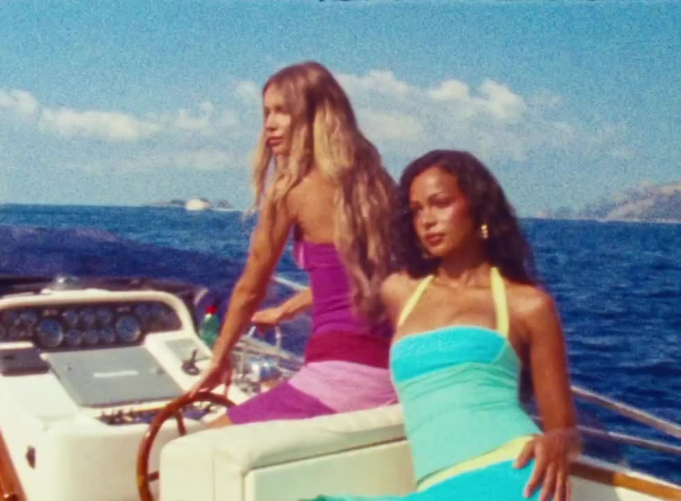 CHAPTER 02 🌶️ 🇮🇹 ˚♡⋆ 💋🍒 VILLA PICANTE. online now.