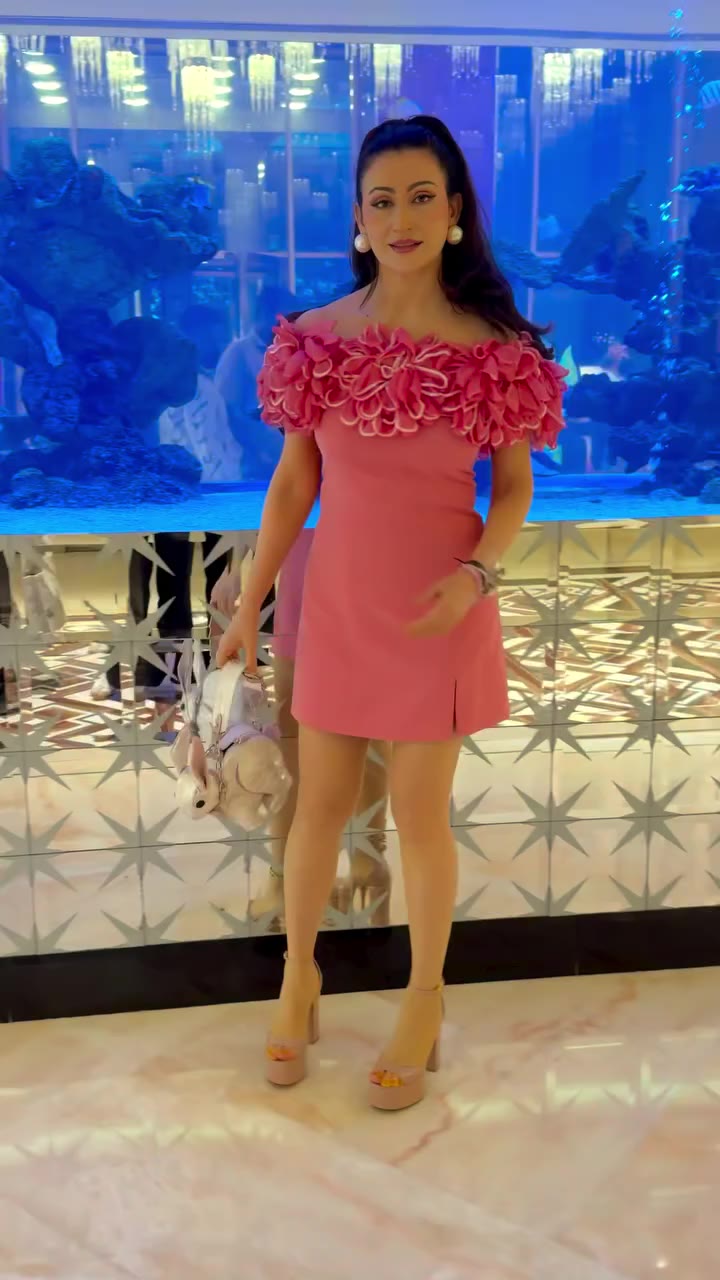 Between hair flips 🩷🌸🎀💞💖🍭🐰 @dakiniatelier @pinedrewlifestyle…