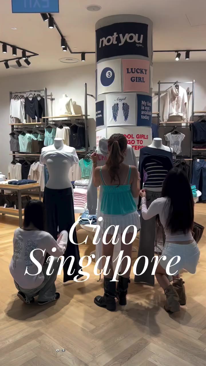 Singapore, we’ve arrived 🇸🇬💌 Our second store is officially opened, come…