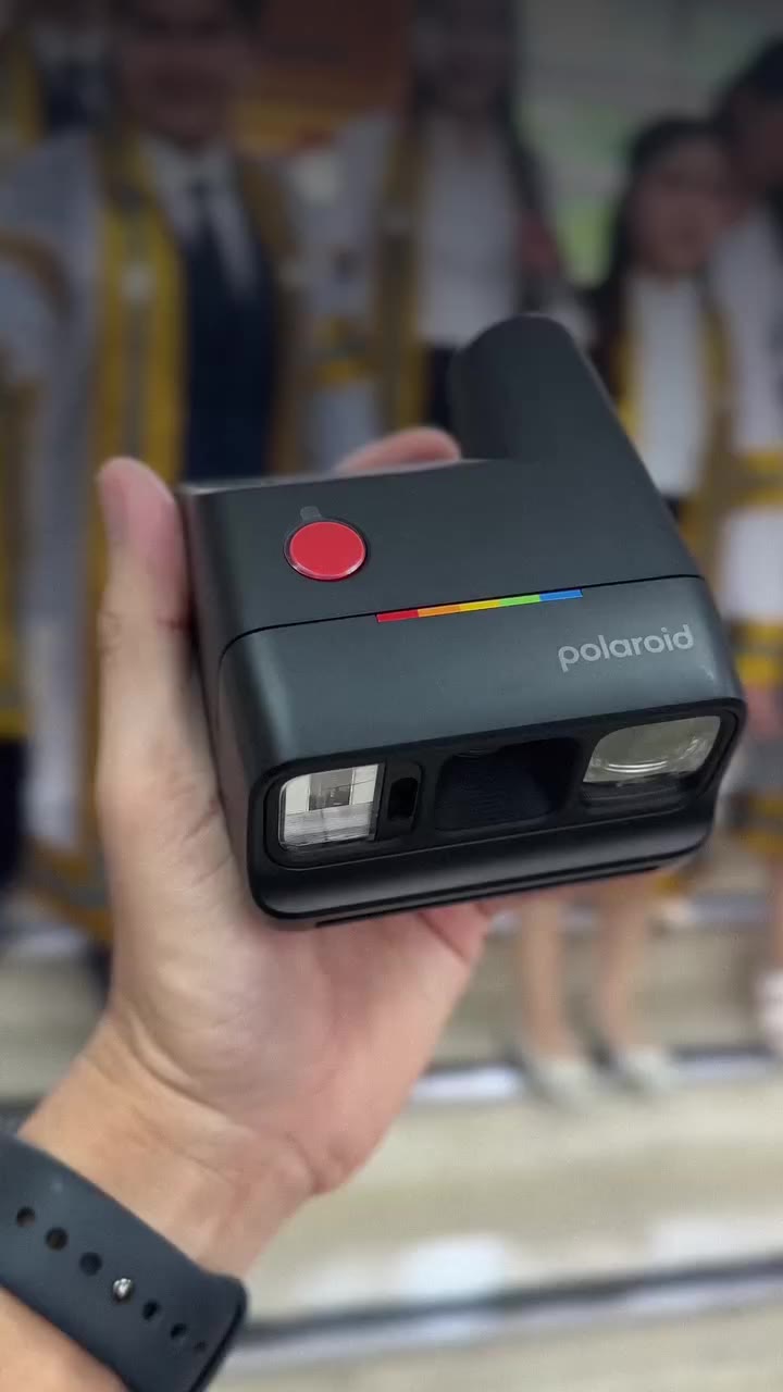 🎓 รับปริญญา ต้อง Polaroid. เก็บทุกโมเมนต์สำคัญในวันรับปริญญา…