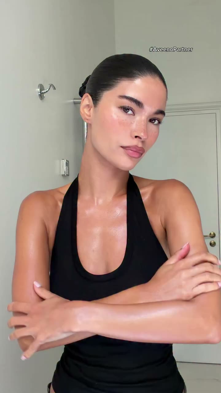 #AveenoPartner Just because Summer is ending doesn’t mean my skin can’t glow…