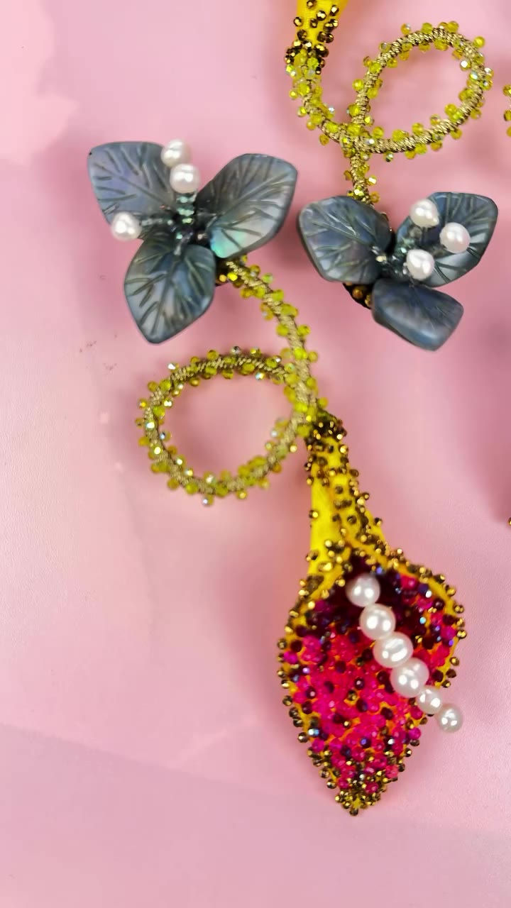 Florals have always been a staple in FARAH ABU®️ and each year I look forward…