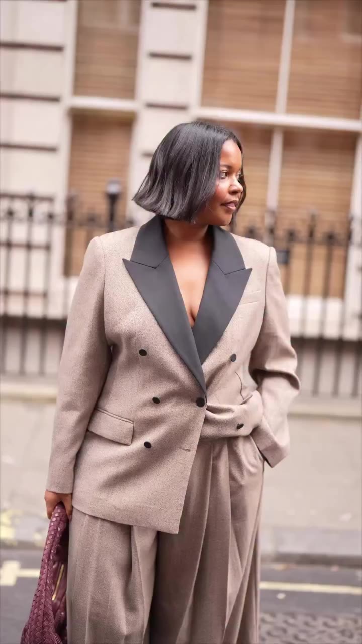 Ad @marksandspencer is heading to LFW! Honoured to be part of the celebrations…