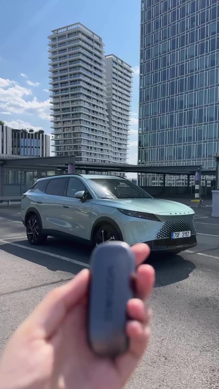 Poznejte OMODA 7. 🏙️ Prémiové SUV s avantgardním designem, komfortem za…