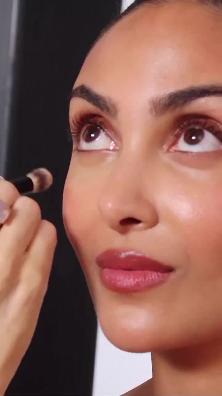 Lights, Camera, Luminist! 🎥 #lisaeldridgemakeup #luminist #concealer #makeup…