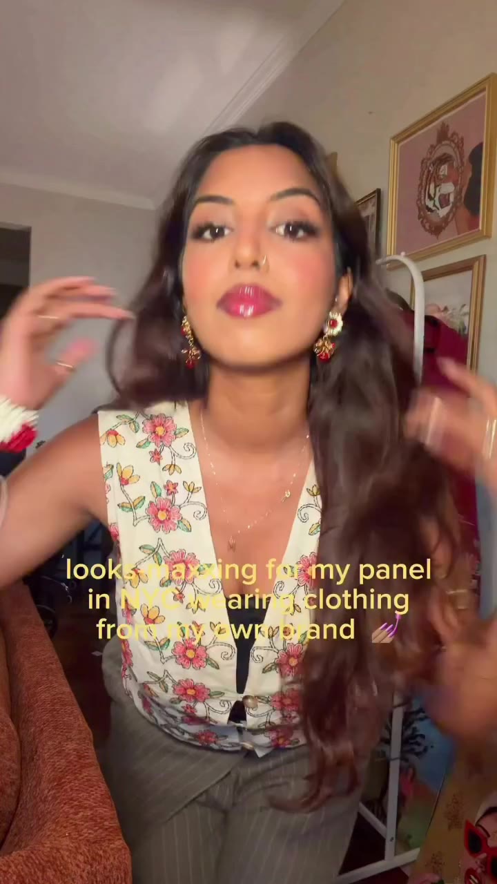 you know a girls bengali right when she walks into the room 🇧🇩❤️‍🔥 had such…