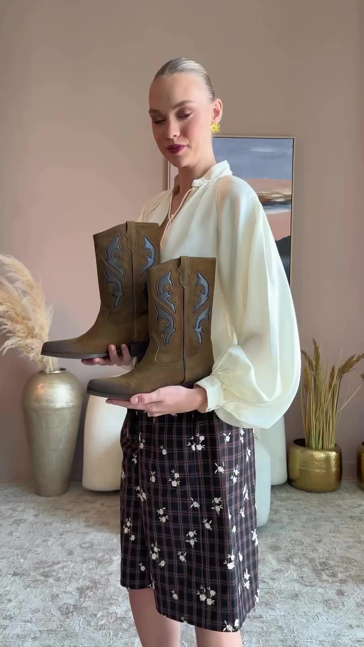 Refined comfort meets uncompromising style. The way you carry yourself when…