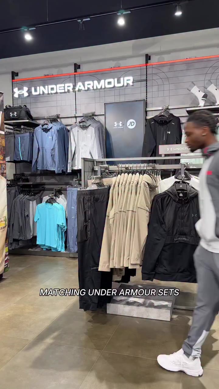 3 Under Armour Looks. Euer Favorit? 🤝 📍JD Store im @centrooberhausen. Shop…