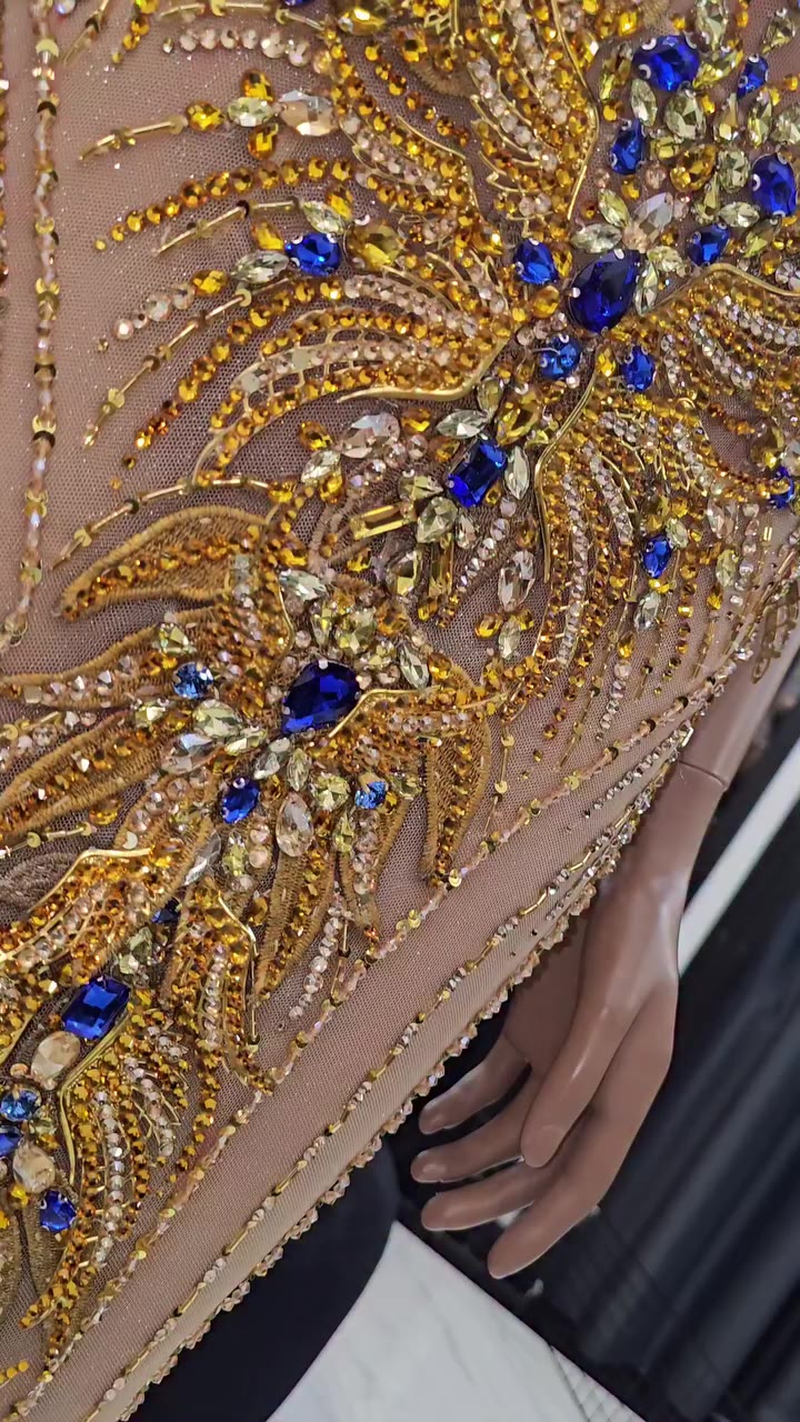 ✨️⭐️💫 @gl_garlatedesign #glgarlatedesign #gown #eveninggowngl #eveninggown…
