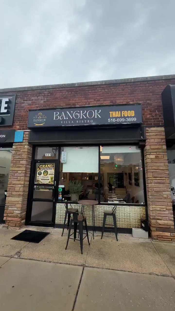 B A N G K O K V I L L A B I S T R O @bangkokvillabistro 📍 341 Wantagh Ave…