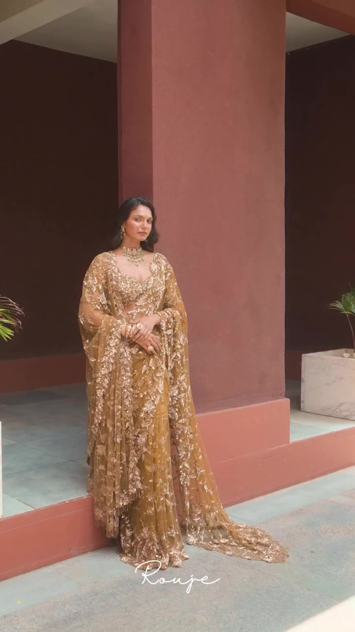 The dupatta really steals the show ✨ DHARA - Dusty gold tulle saree hand…