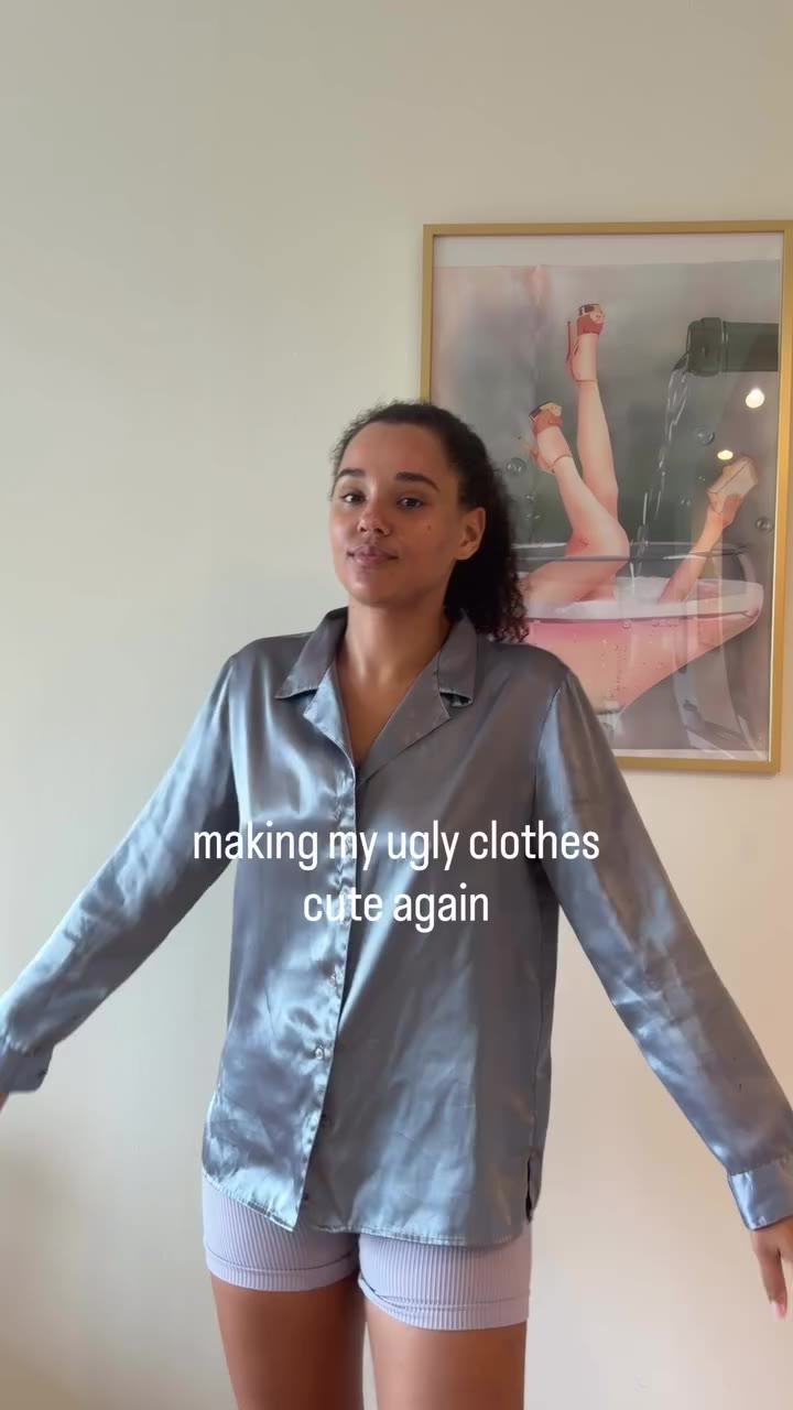Me and my sewing machine are back to upcycling my closet once again 🪡🩵