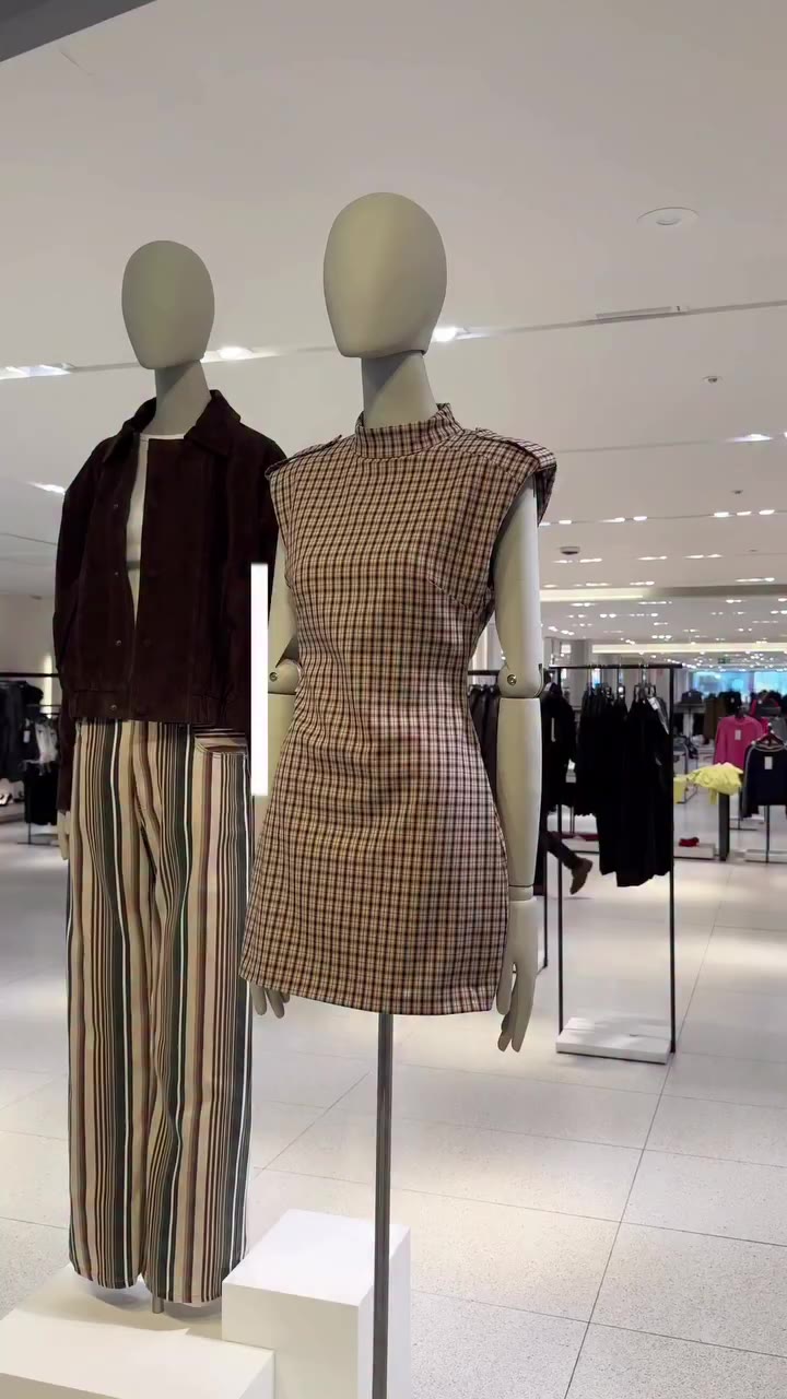 Had to hit up @zara for a lil come shop with me now that autumn is well and…