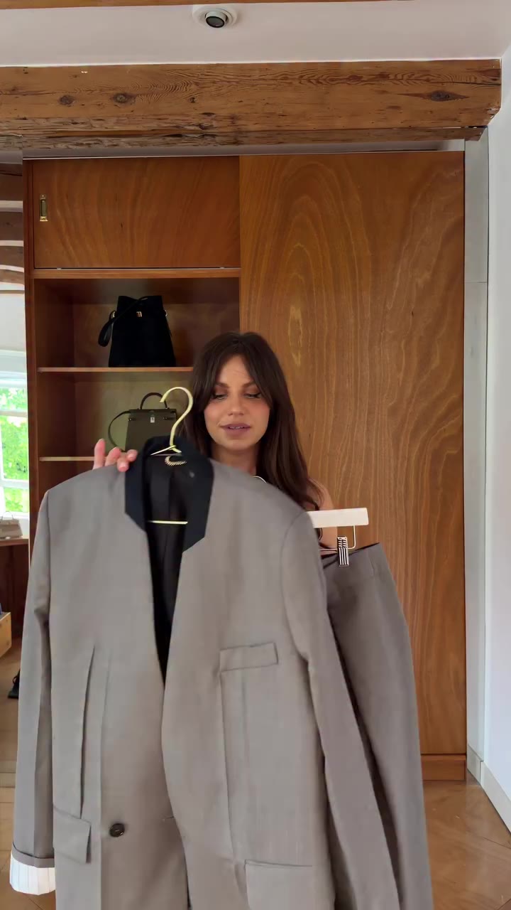 Love me a good suit. Victoria Beckham, styled two ways. Which one is your…