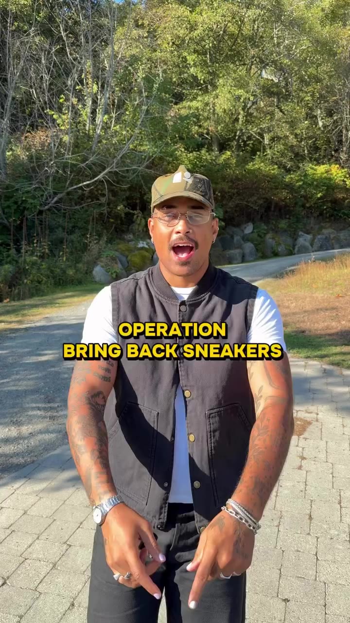 Wearing sneakers all 2026!