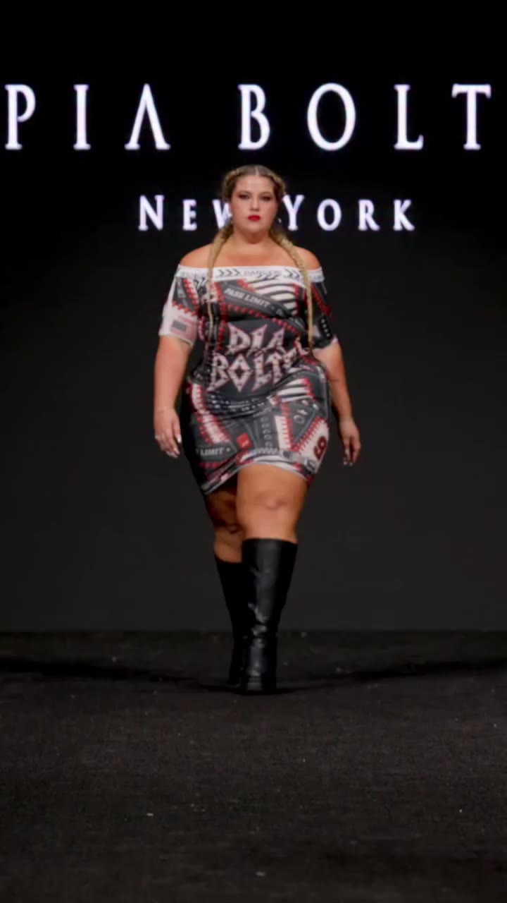 Baddest bitch you know stopping to you in my 6 inch platform boots (what…
