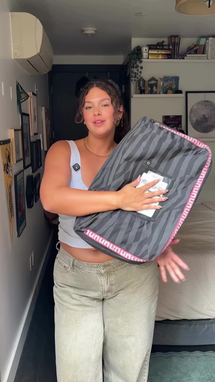 Can you tell I’m ready for it to be cold outside??? @nuuly #nuuly #nuulyhaul…