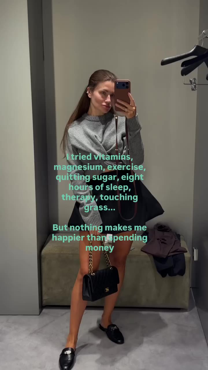 real life situation🤪 #personalstylistbarcelona #fashionista #parisianchic…