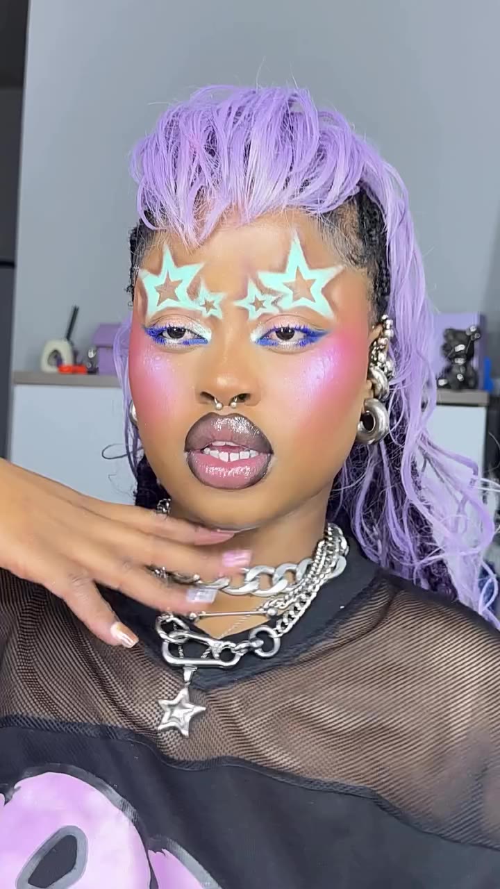 A lil glam and jam ft my fave album rn APOP ✦ ★★PRODUCTS USED★★ ✦Face…