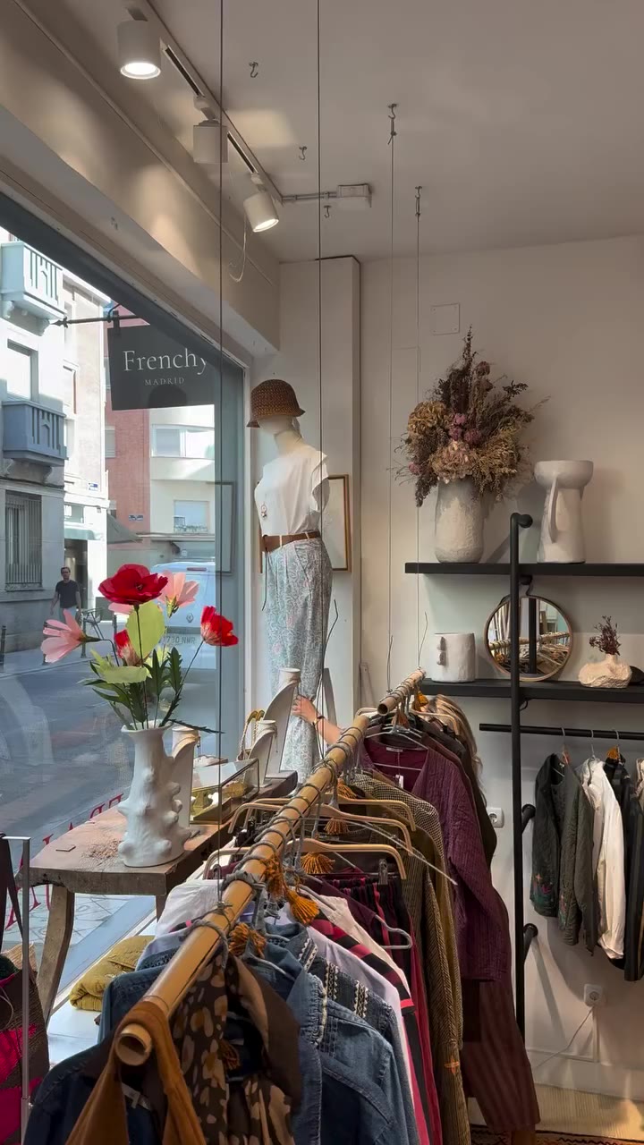 Cambia un maniquí con nosotras ✨✨✨ Ya tenemos la nueva colección y nos queda…