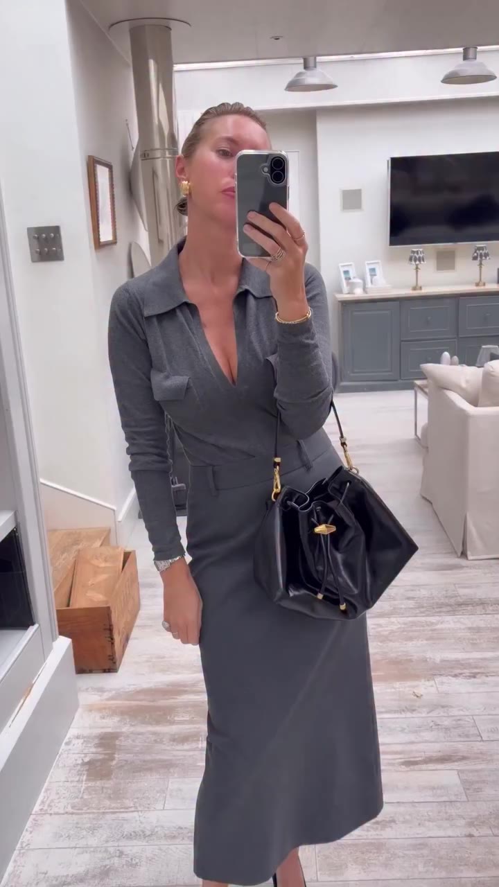 Never has something fitted so seamlessly into my wardrobe, my new @jimmychoo…