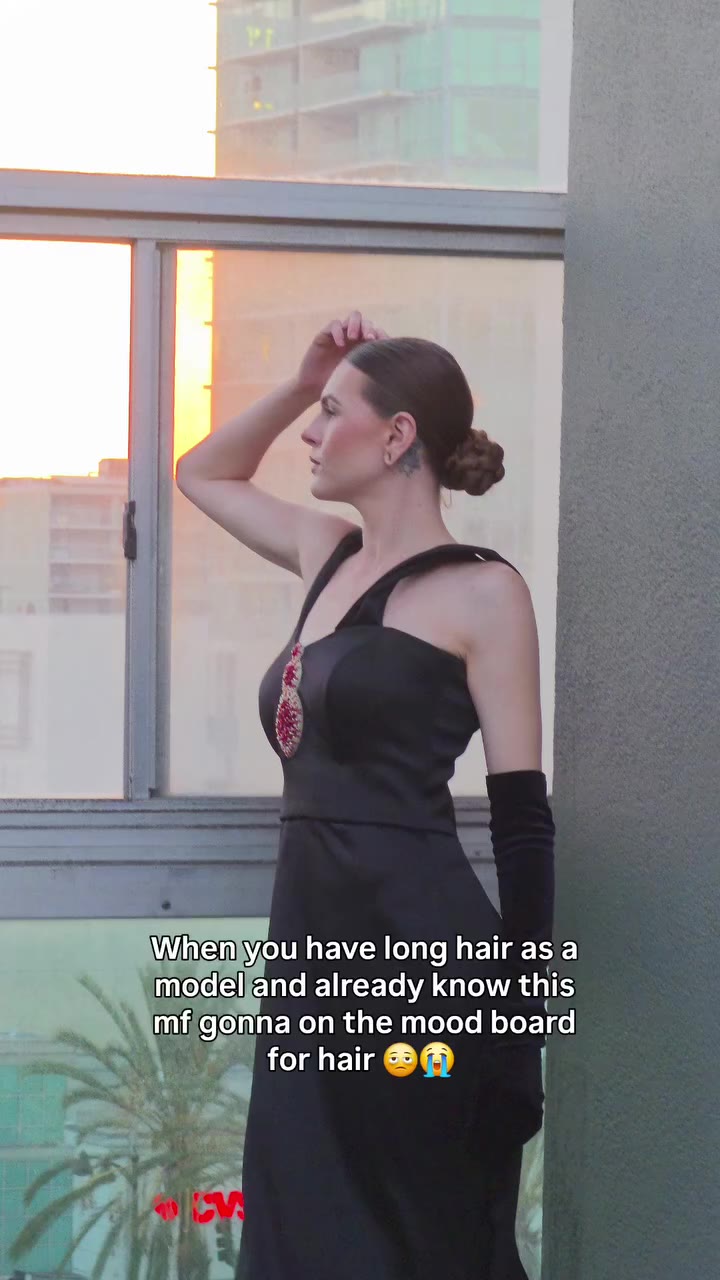 Uhg Not the low/high bun again 😭🤣
