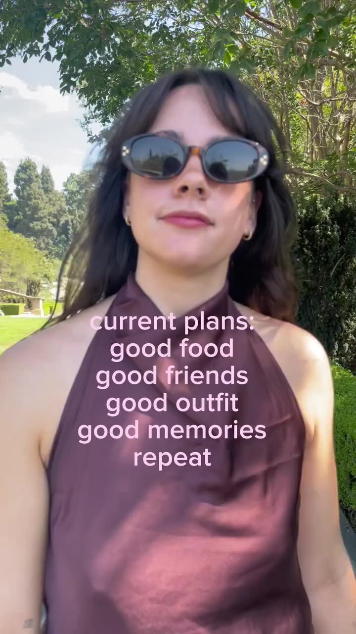 When you finally have fun plans and an outfit to match✨