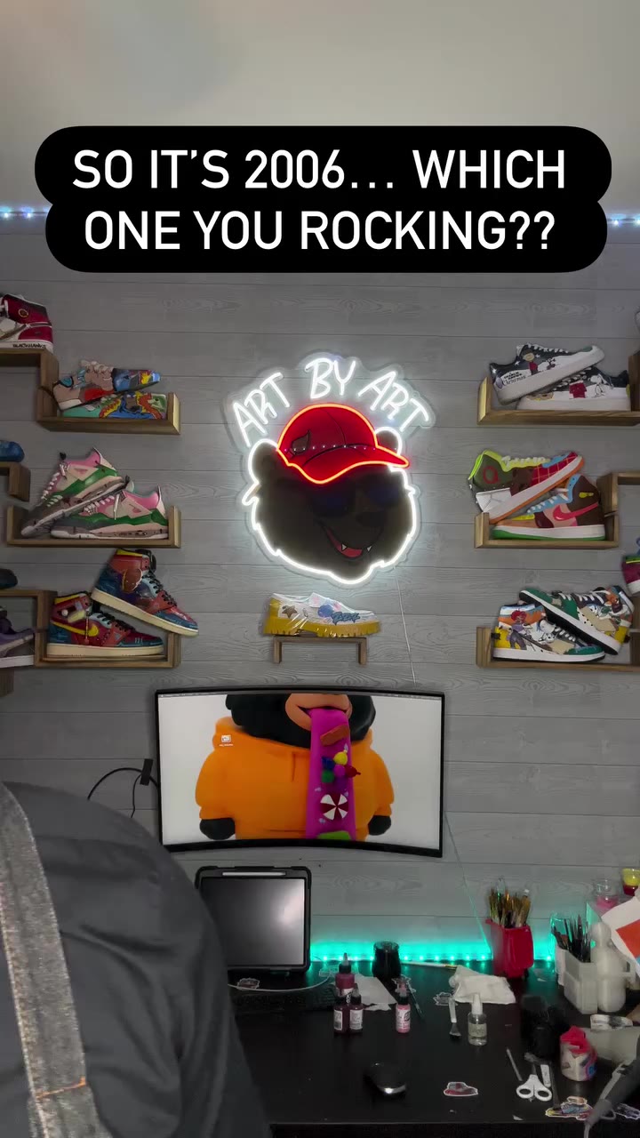 It’s 2006… which one you getting?