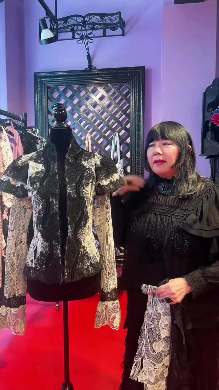 Discover the making of the Silhouette Lilies Victorian Jacket as seen on the…