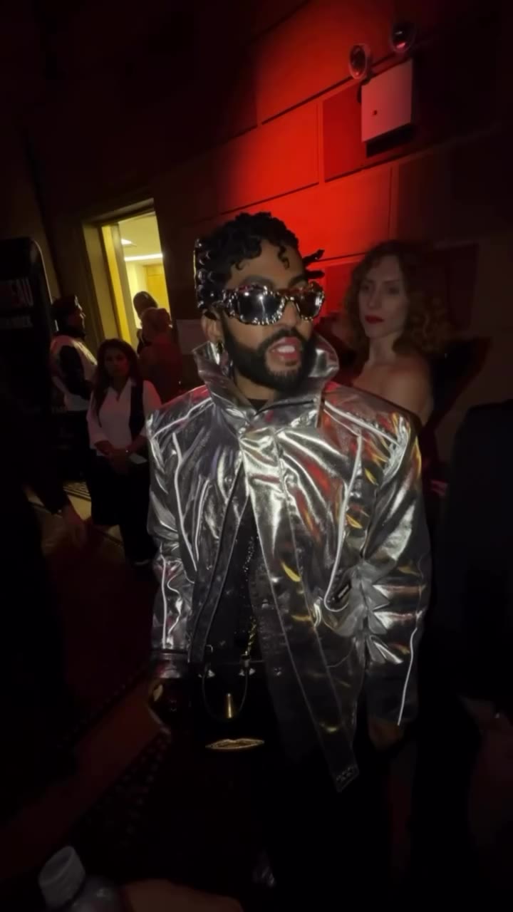 ÉTERI IS THAT BITCH. LOVE YOU @mickeyboooom #nyfw #beyondcouture #etericouture