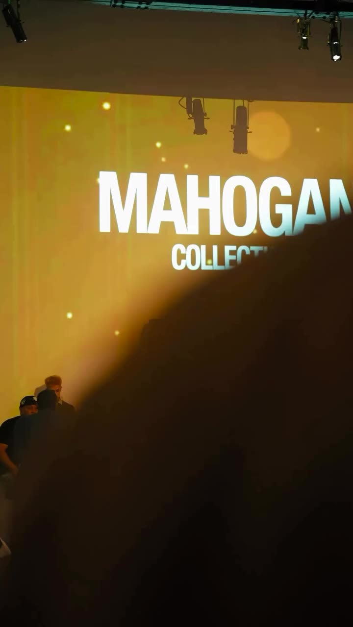 #mahoganicollections #fashion #fashionbombdaily#thebombfashionshow #style