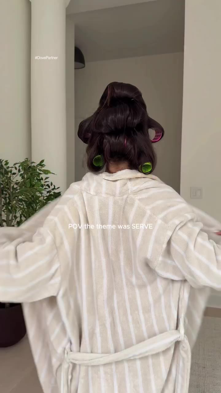 The moves are questionable, the outfit is not. @dove lasts 72 hours, so the…