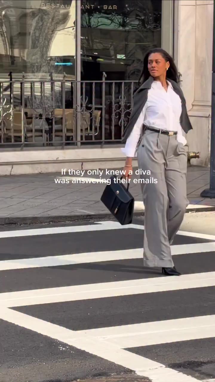 happy Friday to my corporate baddies 🤓 💼: @waltercalvinofficial #styleinspo…